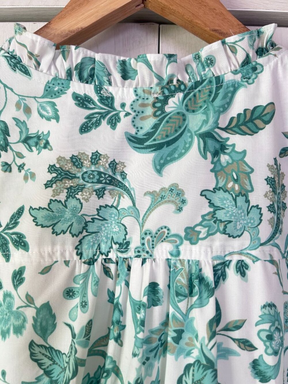 Current Air Tony Tiered Midi Dress in Green Floral Size M Puff Sleeve Pleated - Picture 9 of 15